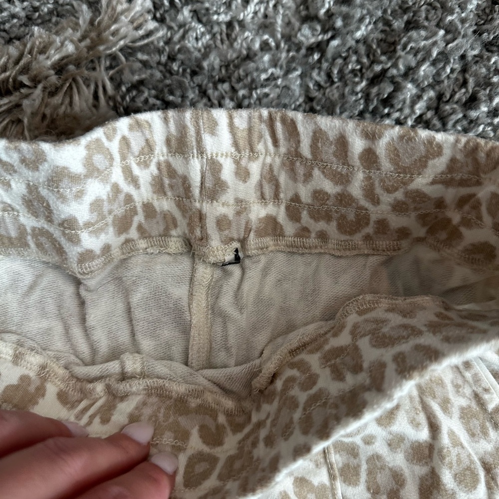 Rachel Zoe Beige Animal Print Set Lounge sleep - Picture 4 of 5